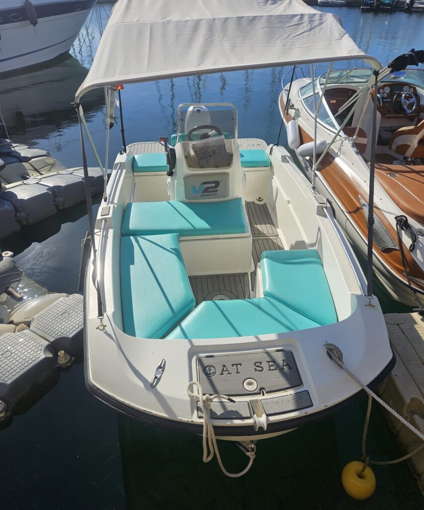 no-license boat rentals