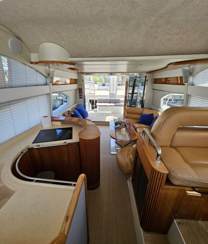 I love Torrevieja Yacht