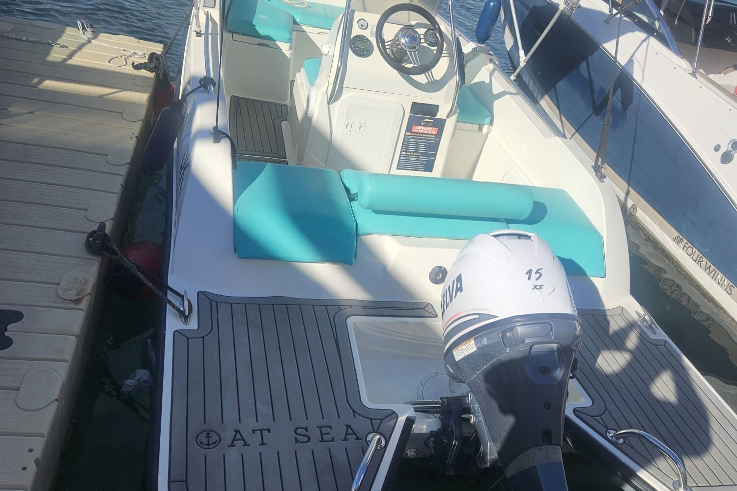 no-license boat rentals