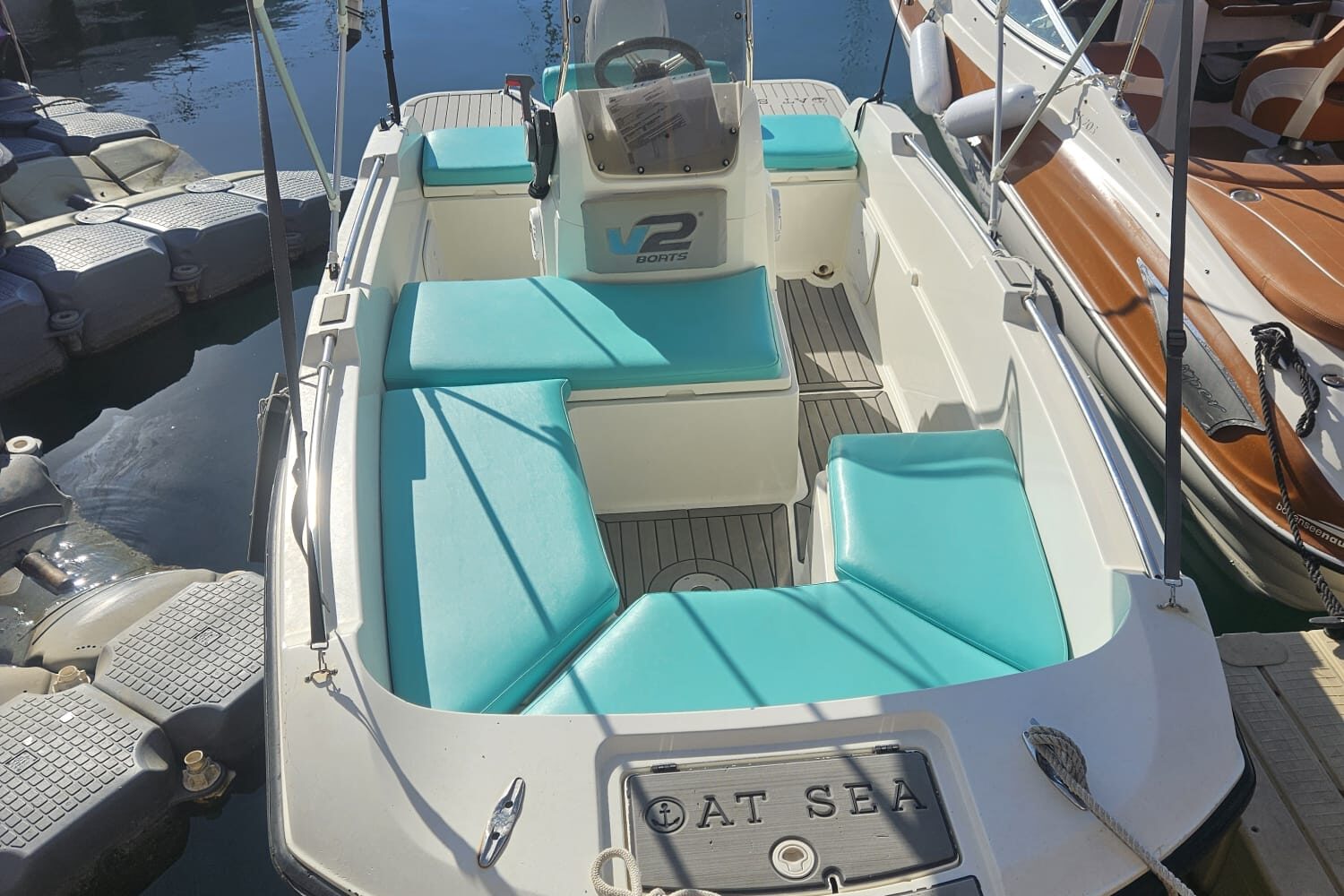 no-license boat rentals
