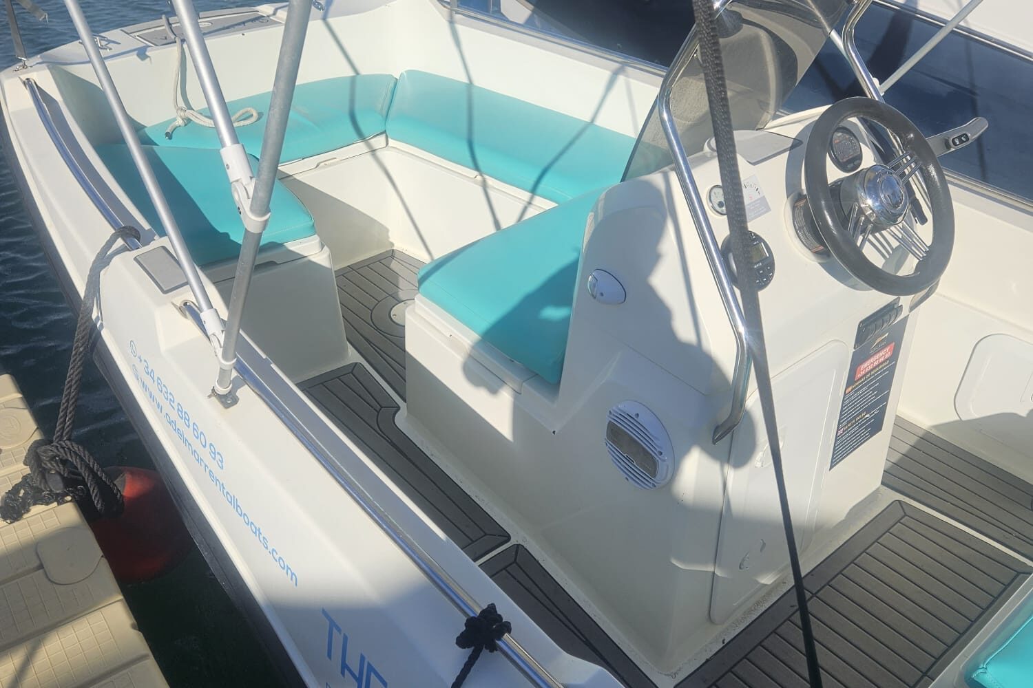 no-license boat rentals